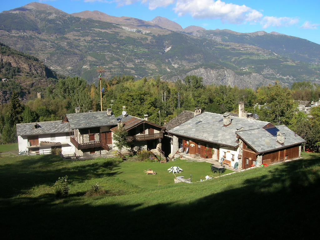 Les Chevreuils Bed and Breakfast Introd Exteriör bild
